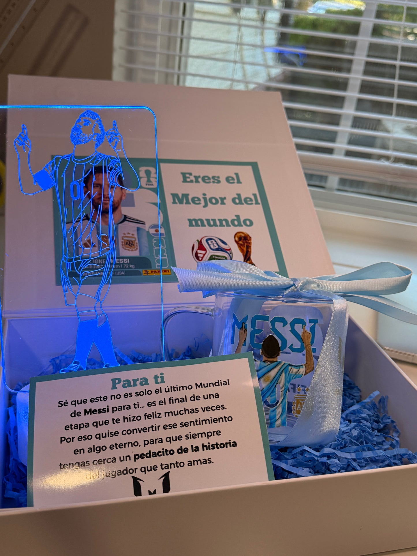 Caja Regalo Messi Eterno™ | Edición Especial para Fanáticos de Messi y Argentina ⚽🩵