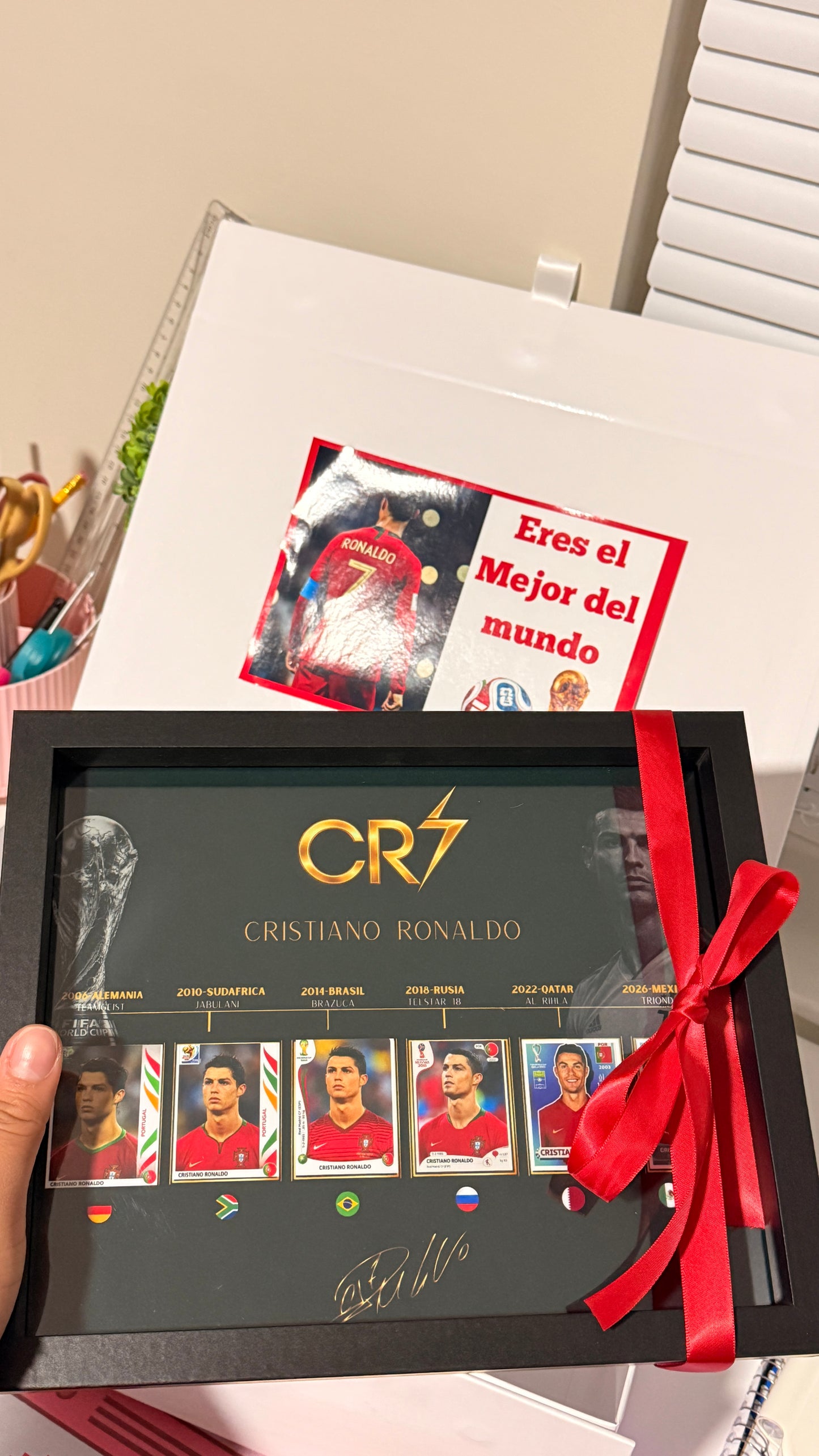 Cuadro Cristiano Ronaldo Mundiales 8x10 | Colección de Stickers CR7 6 mundiales 💌🏆⚽️