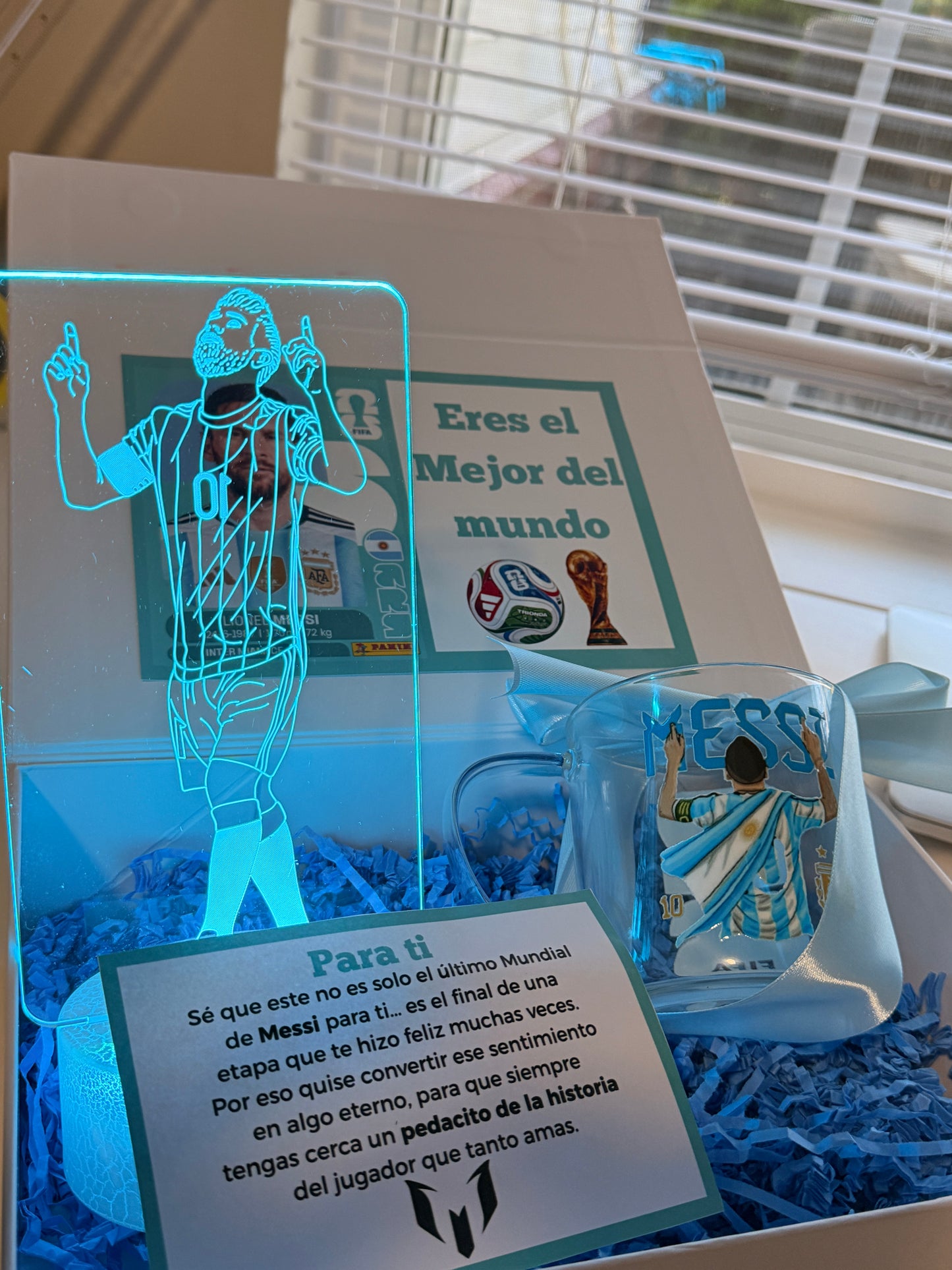 Caja Regalo Messi Eterno™ | Edición Especial para Fanáticos de Messi y Argentina ⚽🩵