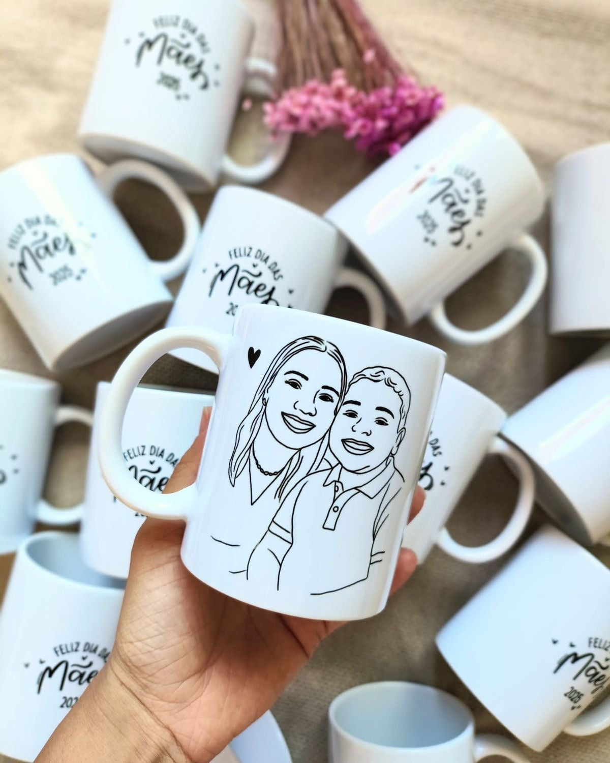Taza personalizada con retrato fotográfico de arte lineal